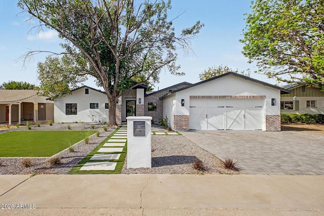 5438 E Avalon Dr., Phoenix, AZ 85018