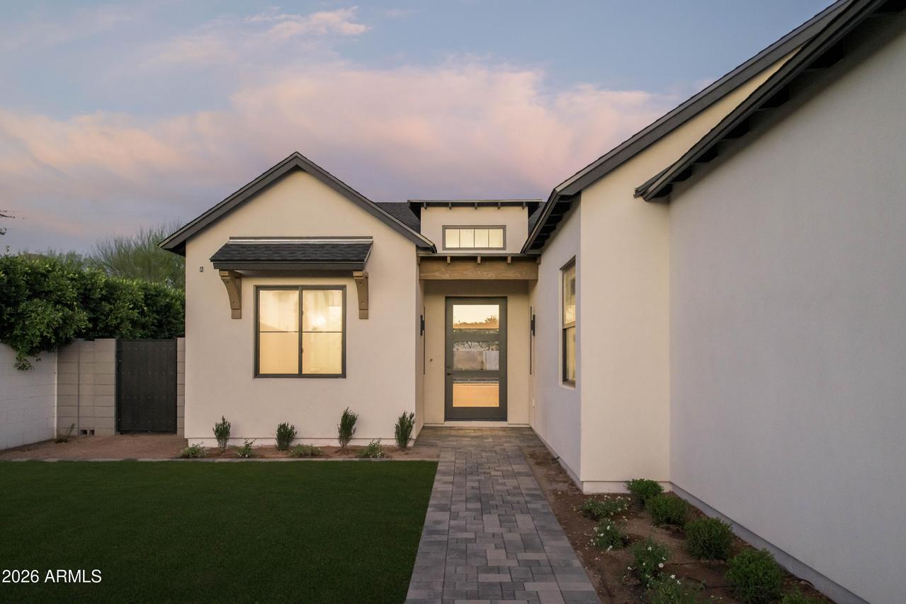 4237 N 41st Pl., Phoenix, AZ 85018