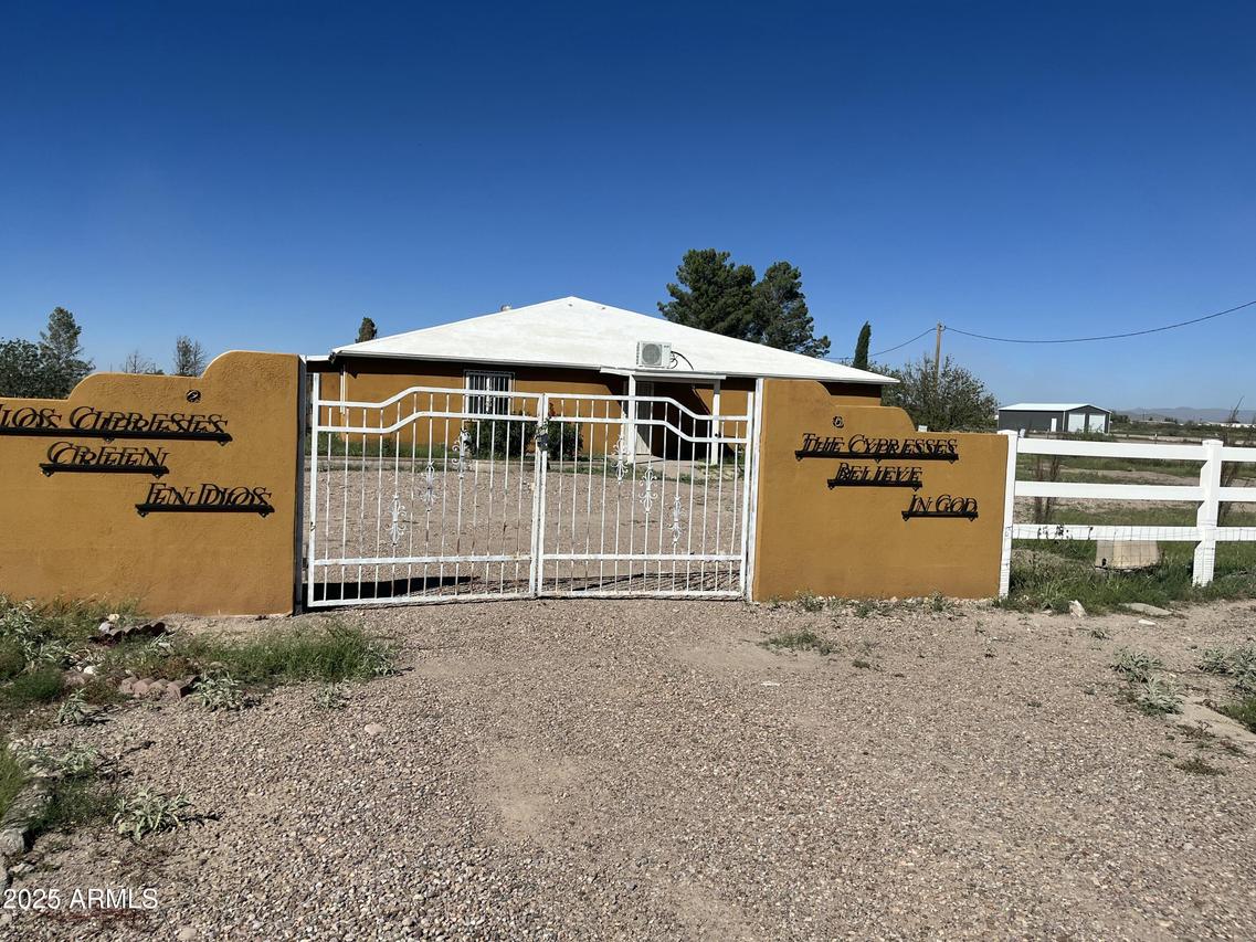 4250 W Jefferson Rd., Elfrida, AZ 85610