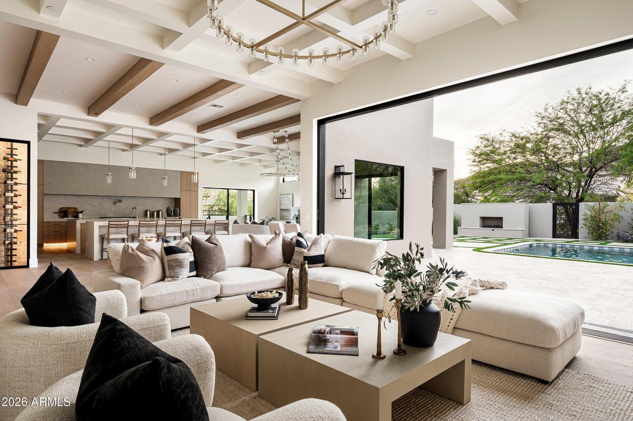 6602 N 40th St., Paradise Valley, AZ 85253