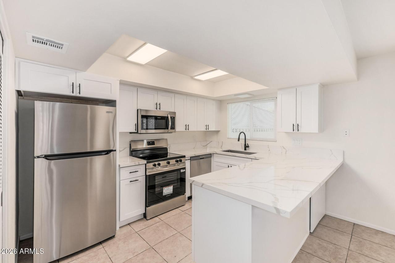 6605 N 44th Ave., Glendale, AZ 85301