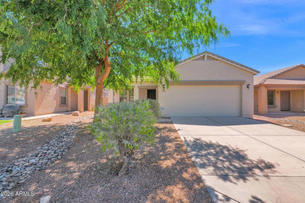 411 E Christopher St., San Tan Valley, AZ 85140