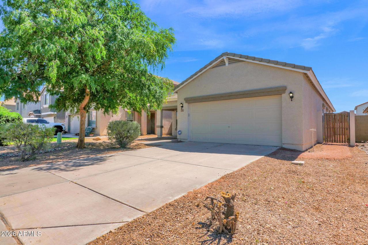 411 E Christopher St., San Tan Valley, AZ 85140