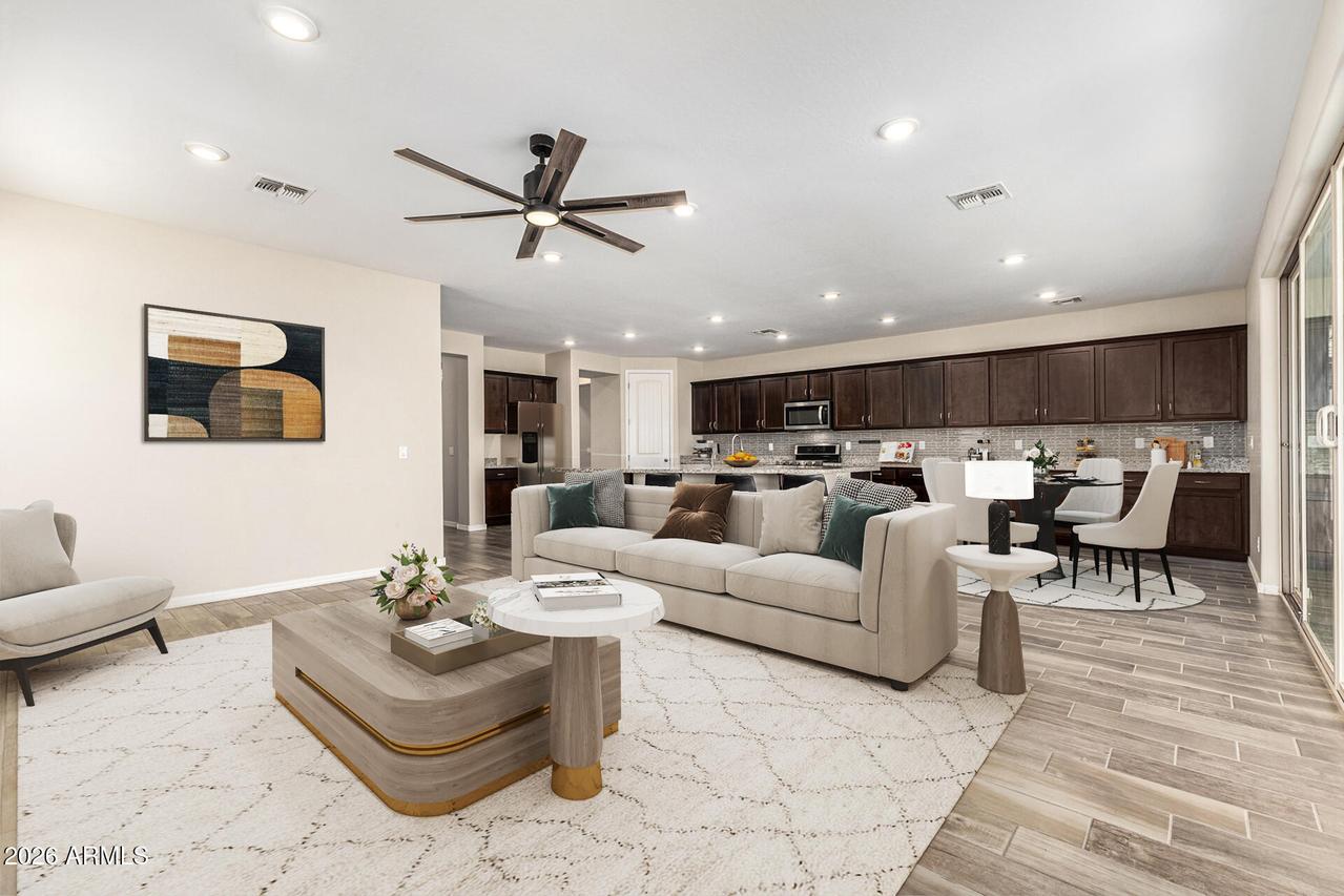 8427 N 171st Dr., Waddell, AZ 85355