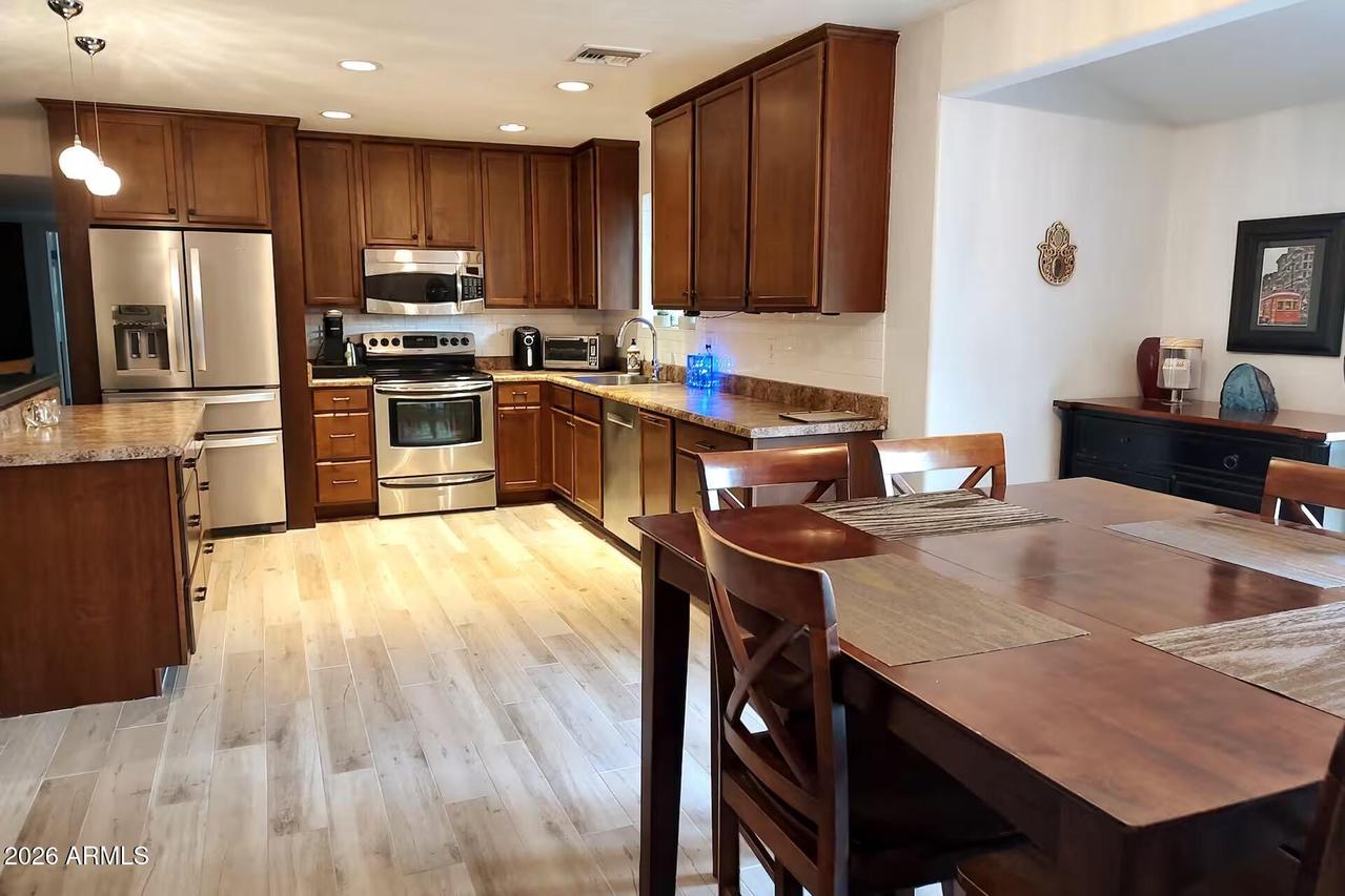 2231 E Karen Dr., Phoenix, AZ 85022