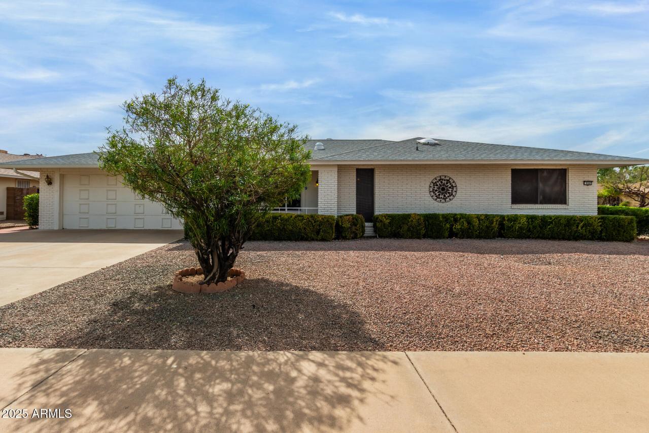 9302 W Spanish Moss Ln., Sun City, AZ 85373