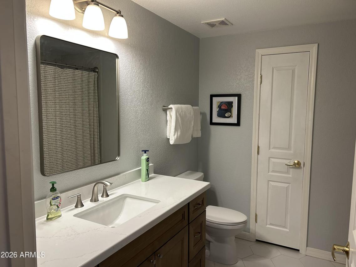 15221 N Clubgate Dr. #1040, Scottsdale, AZ 85254