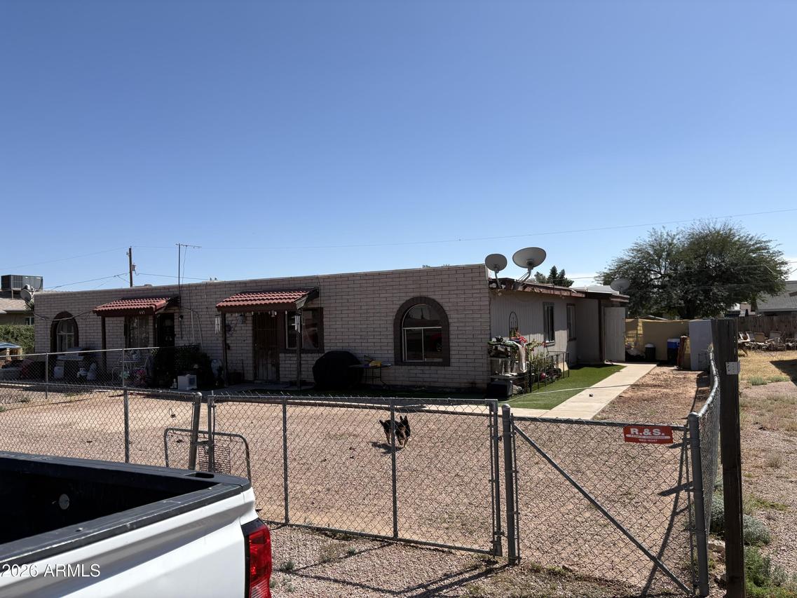 445 E Hondo Ave., Apache Junction, AZ 85119