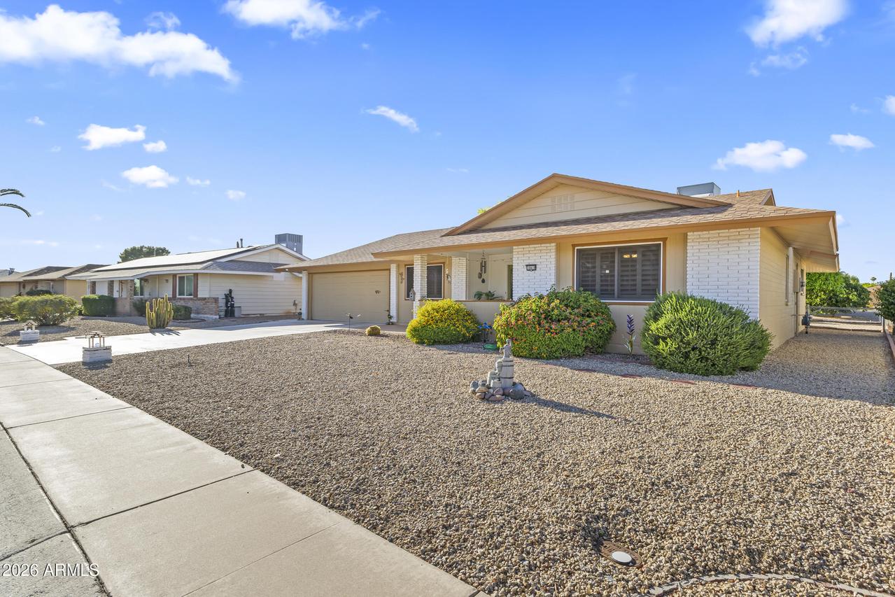 10410 W Floriade Dr., Sun City, AZ 85351