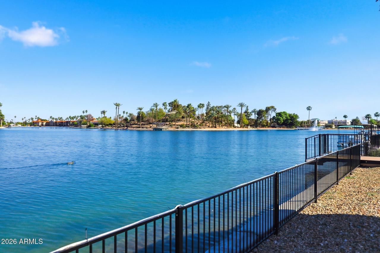 13655 N Buccaneer Way, Sun City, AZ 85351