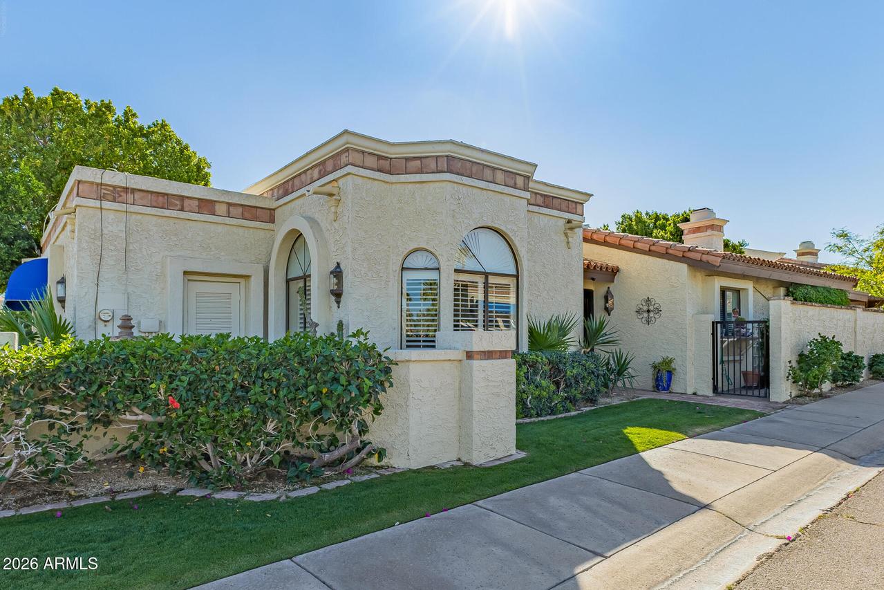 9402 S 47th St., Phoenix, AZ 85044