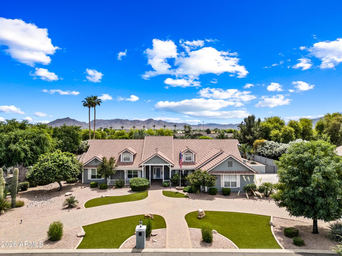 19917 E Calle De Flores St., Queen Creek, AZ 85142