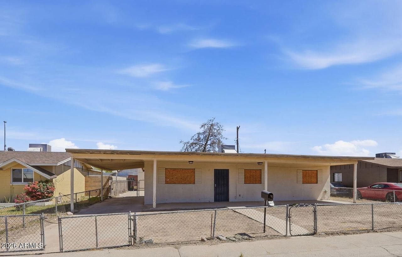 6211 S 21st St., Phoenix, AZ 85042