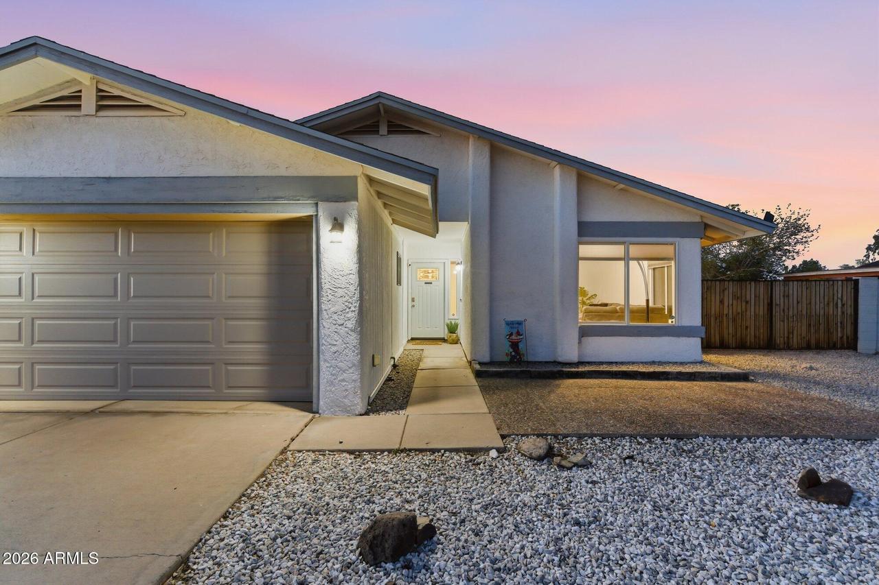 6802 W Ocotilla Ln., Peoria, AZ 85345