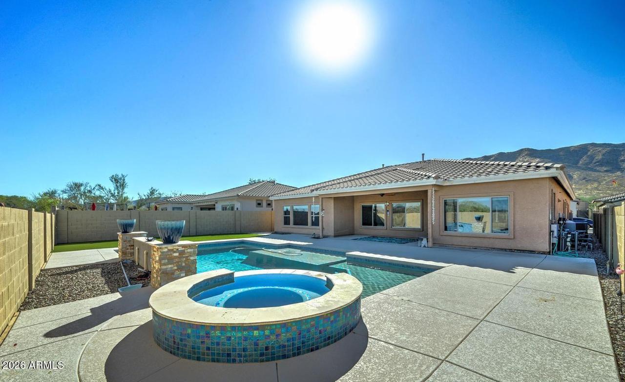 2310 W Kachina Tr., Phoenix, AZ 85041