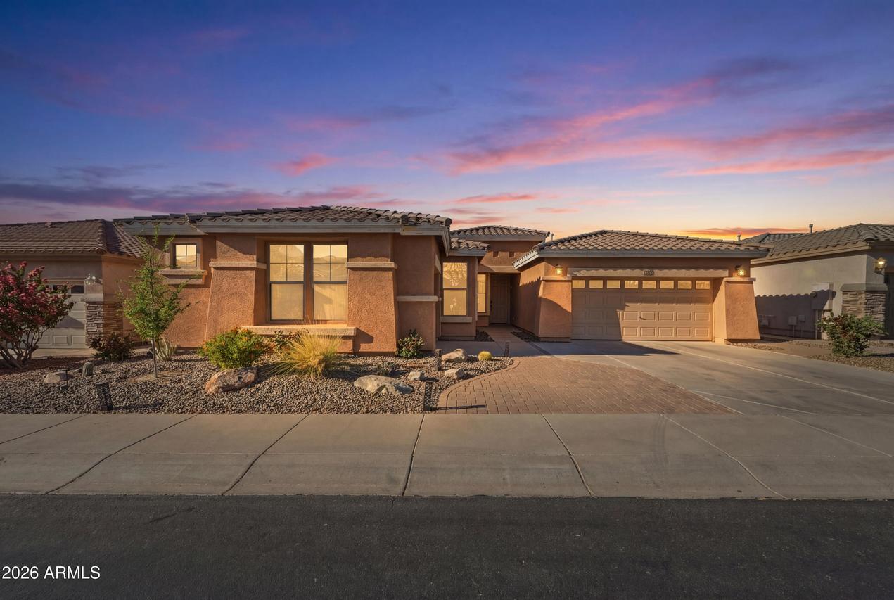 2310 W Kachina Tr., Phoenix, AZ 85041