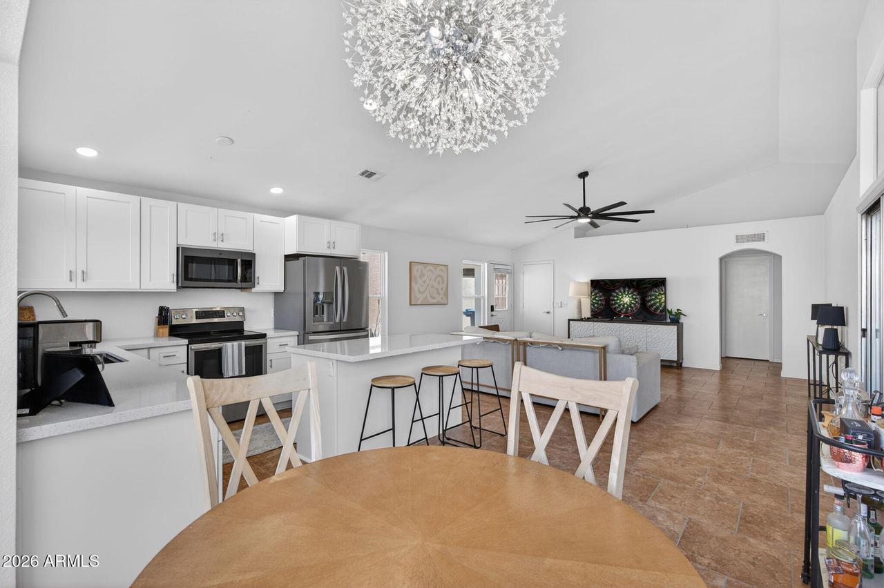 814 E Manor Dr., Chandler, AZ 85225