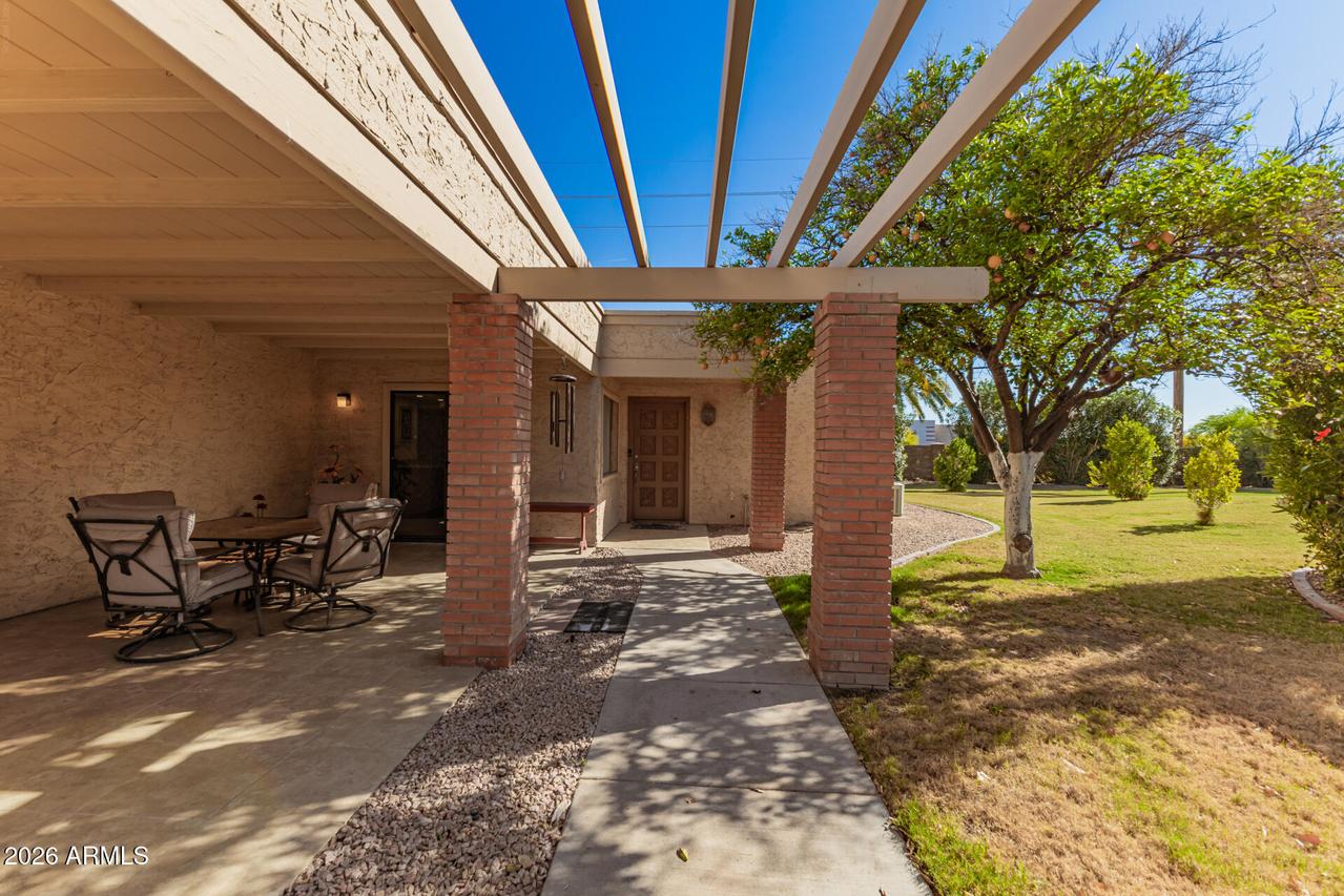 217 Leisure World, Mesa, AZ 85206