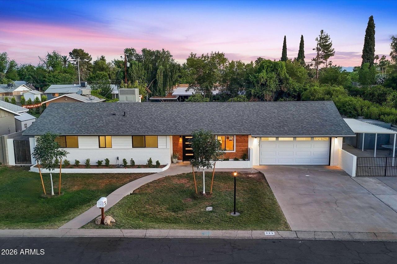 325 W Loma Ln., Phoenix, AZ 85021