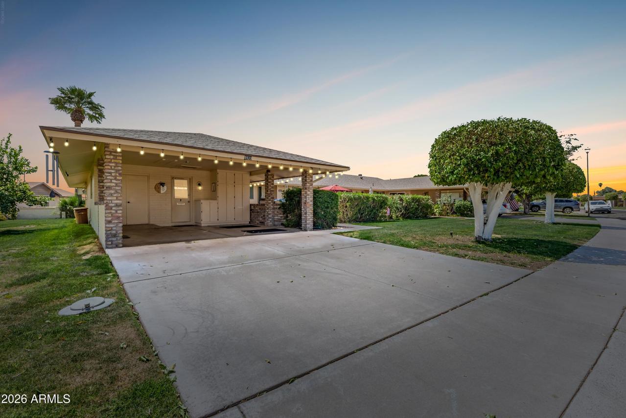 9933 W Mountain View Rd., Sun City, AZ 85351