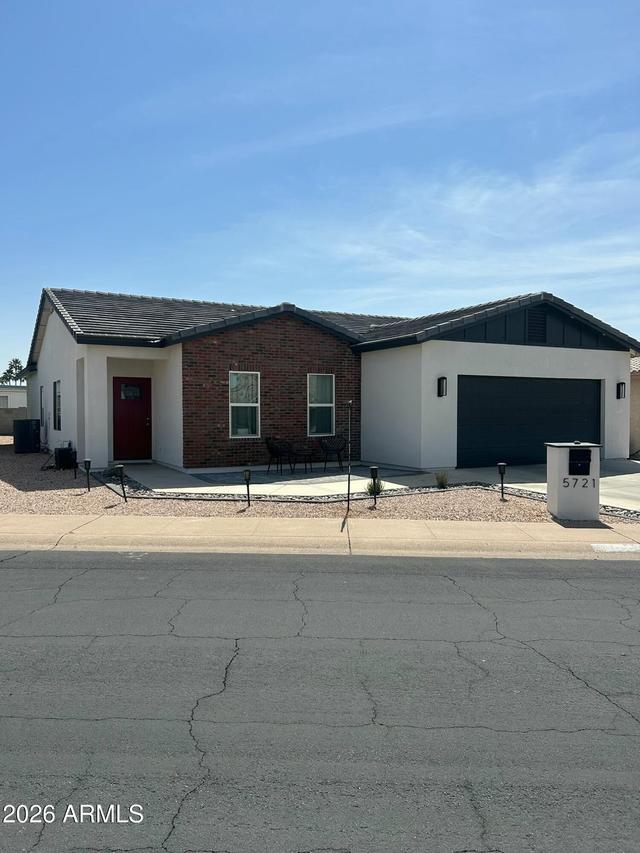 5721 E Leland St., Mesa, AZ 85215
