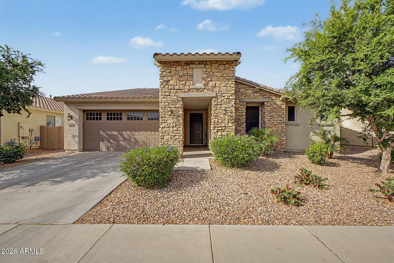 3700 E Blue Spruce Ln., Gilbert, AZ 85298
