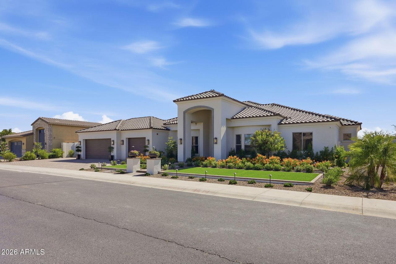 13851 N 74th Ave., Peoria, AZ 85381