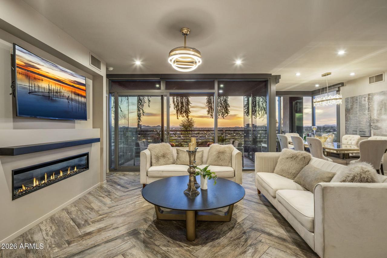 7120 E Kierland Blvd. #915, Scottsdale, AZ 85254