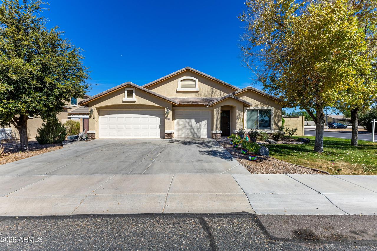 3904 W Sandra Ter., Phoenix, AZ 85053