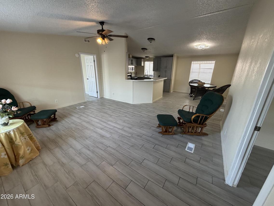 8601 N 71st Ave. #43, Glendale, AZ 85301