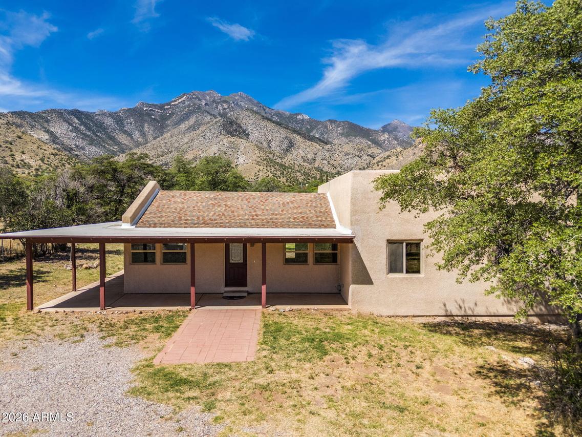 9626 S Turkey Track Rd., Hereford, AZ 85615