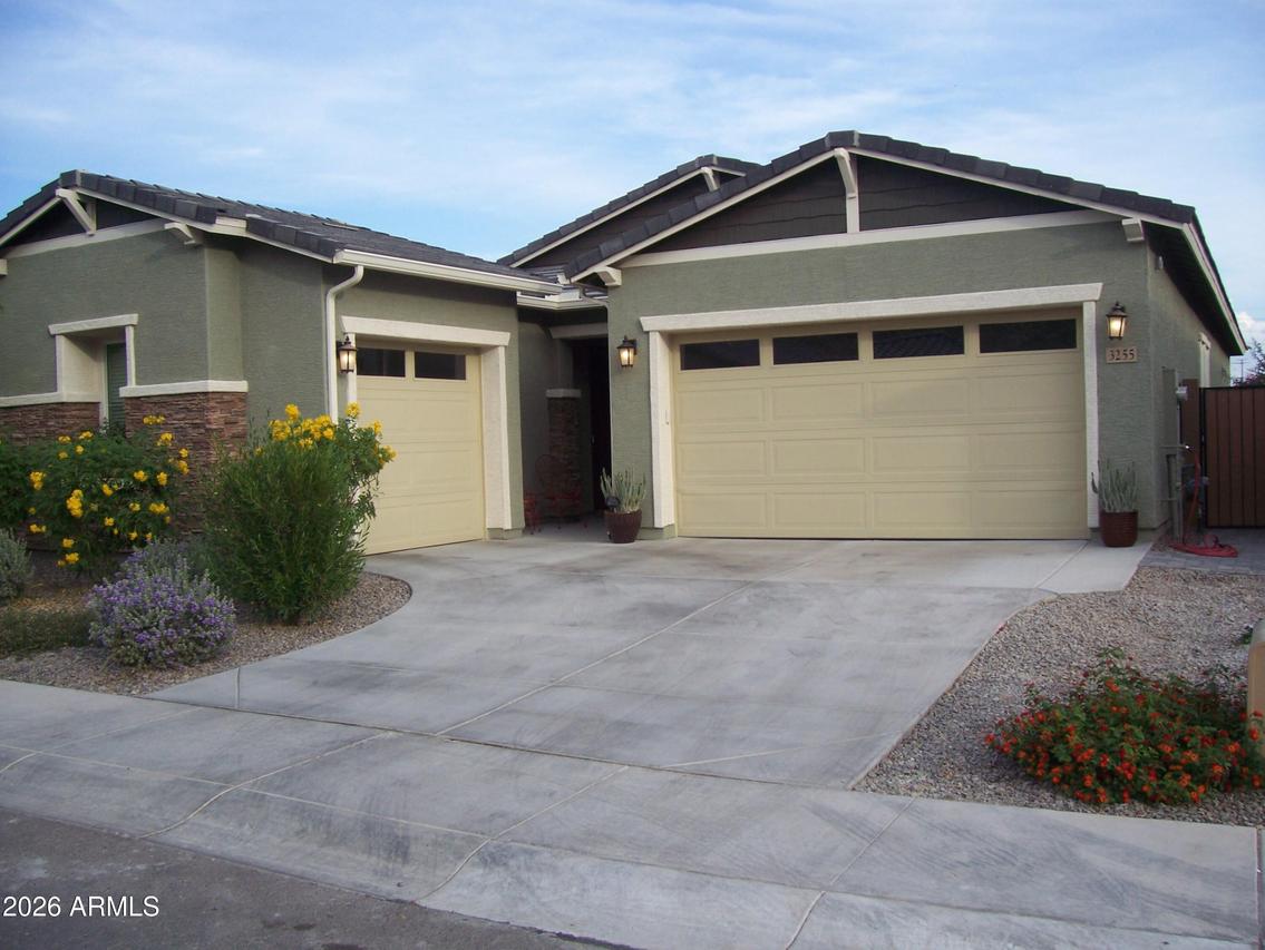 3255 W Peak View Rd., Phoenix, AZ 85083