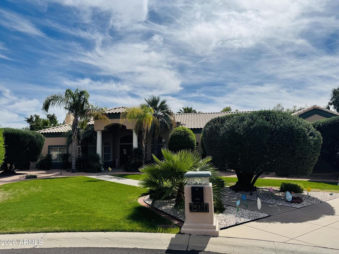 25201 N 47th Dr., Phoenix, AZ 85083