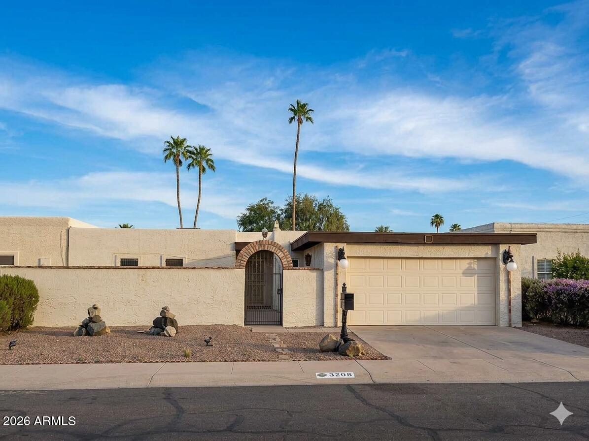 3108 W Clinton St., Phoenix, AZ 85029