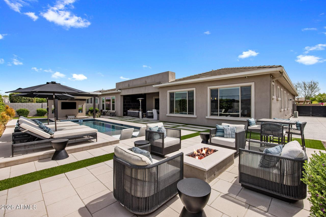 3244 E Daley Ln., Phoenix, AZ 85050