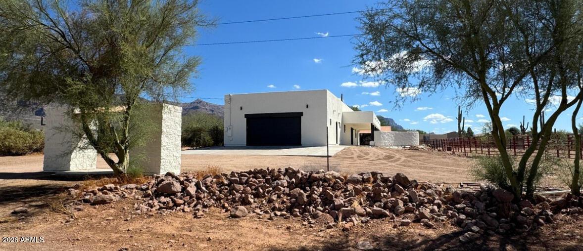 1651 S Prospectors Rd., Apache Junction, AZ 85119