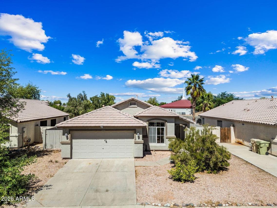7990 W Solano Dr., Glendale, AZ 85303