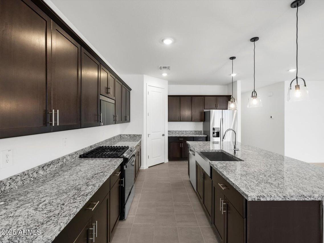 32853 N Vineyard Ave., San Tan Valley, AZ 85143