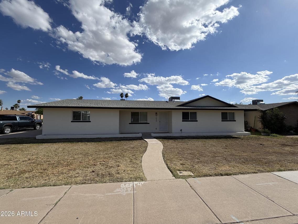 1033 W Rio Salado Pkwy., Mesa, AZ 85201
