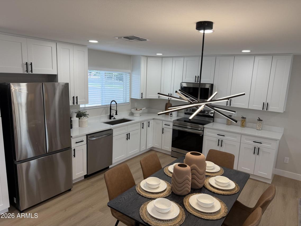 962 S Pioneer, Mesa, AZ 85204