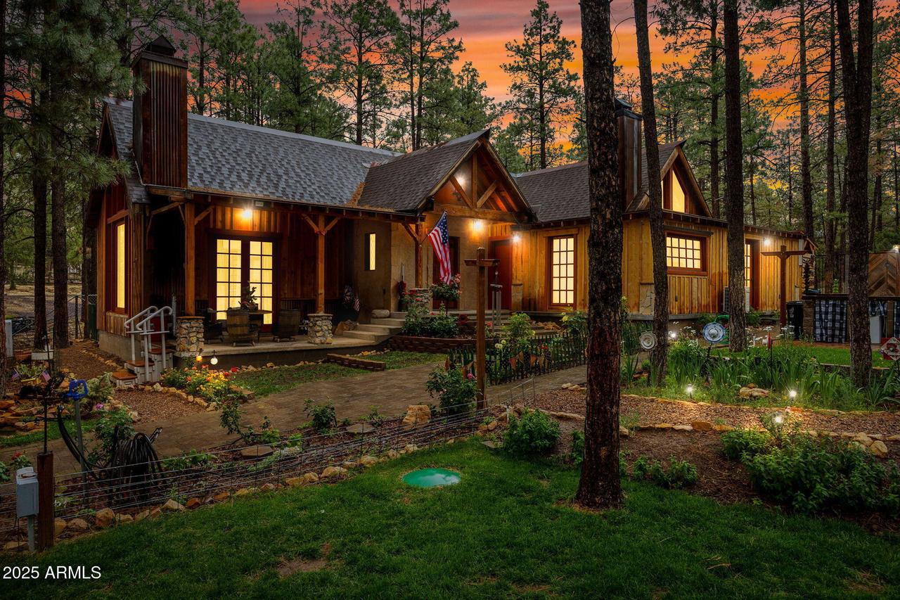 2891 Antelope Tr., Overgaard, AZ 85933