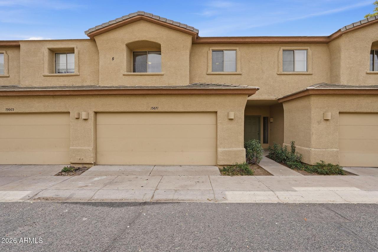 15671 N 29th St., Phoenix, AZ 85032