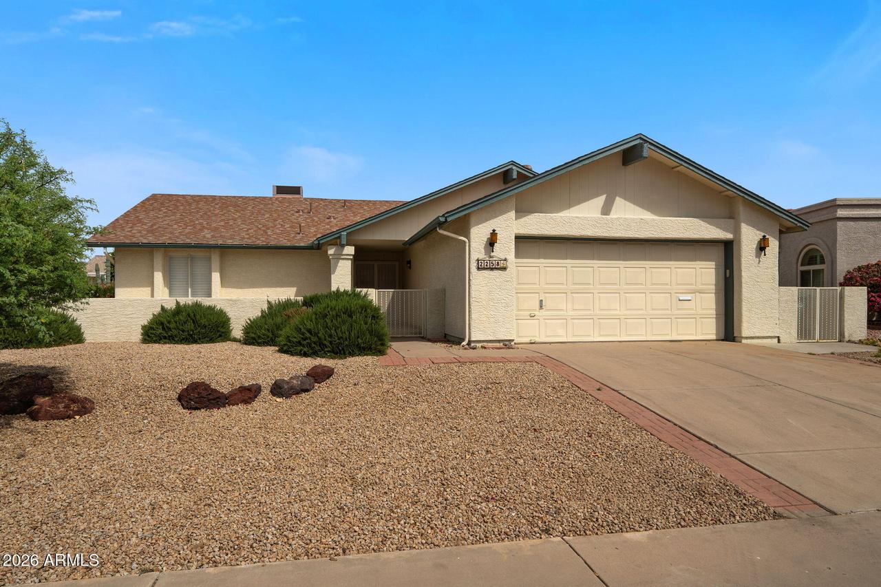 2258 Leisure World, Mesa, AZ 85206