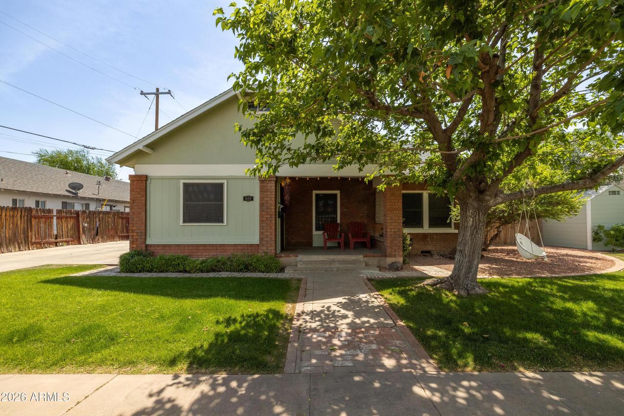 809 E Sheridan St., Phoenix, AZ 85006