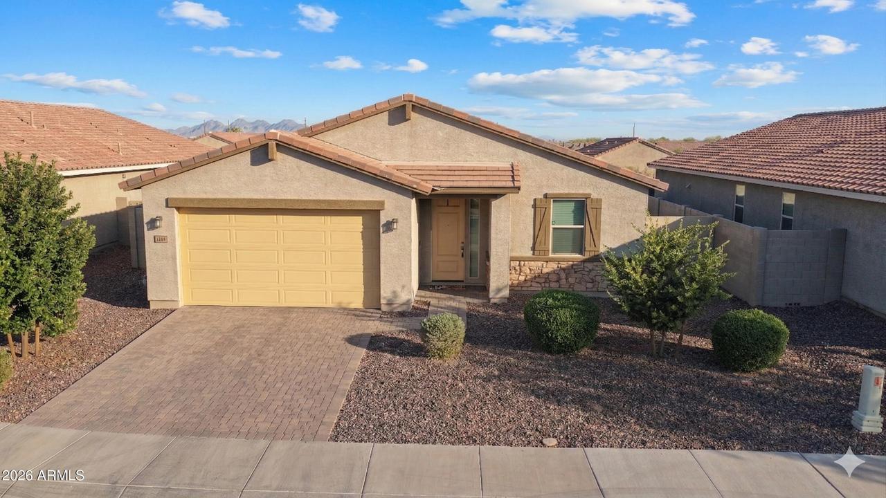 36810 N Camarillo Dr., San Tan Valley, AZ 85140