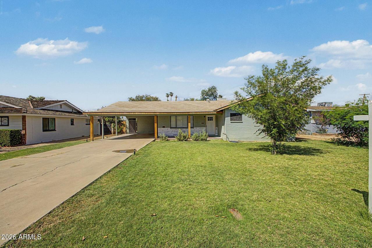 5828 W Morten Ave., Glendale, AZ 85301