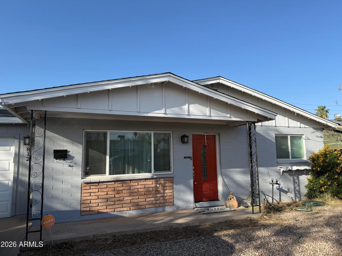 812 W Parkway Blvd., Tempe, AZ 85281