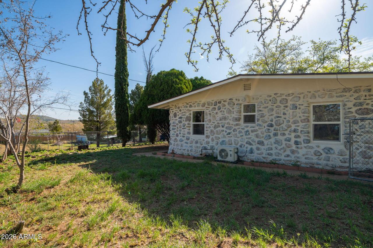 10101 S 3rd St., Mayer, AZ 86333