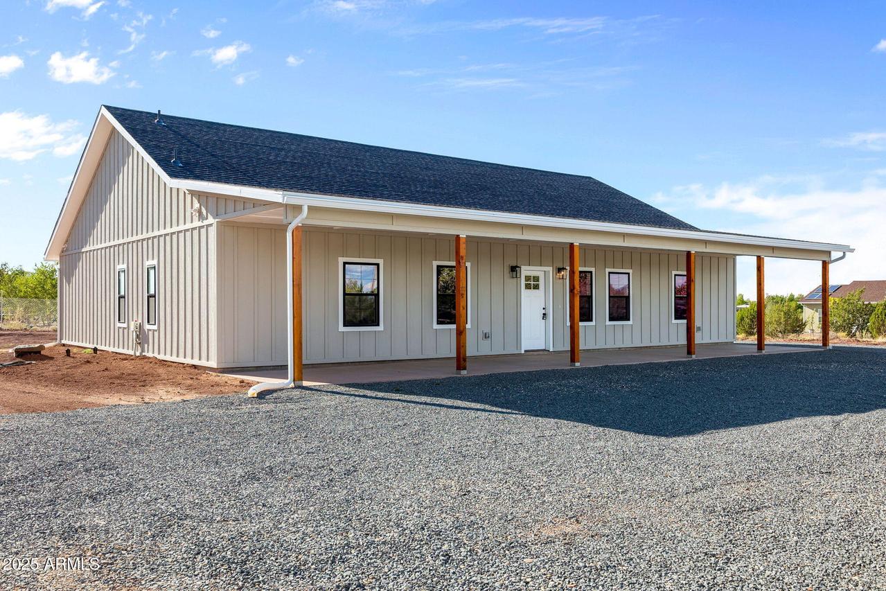 855 W 10th St., St Johns, AZ 85936