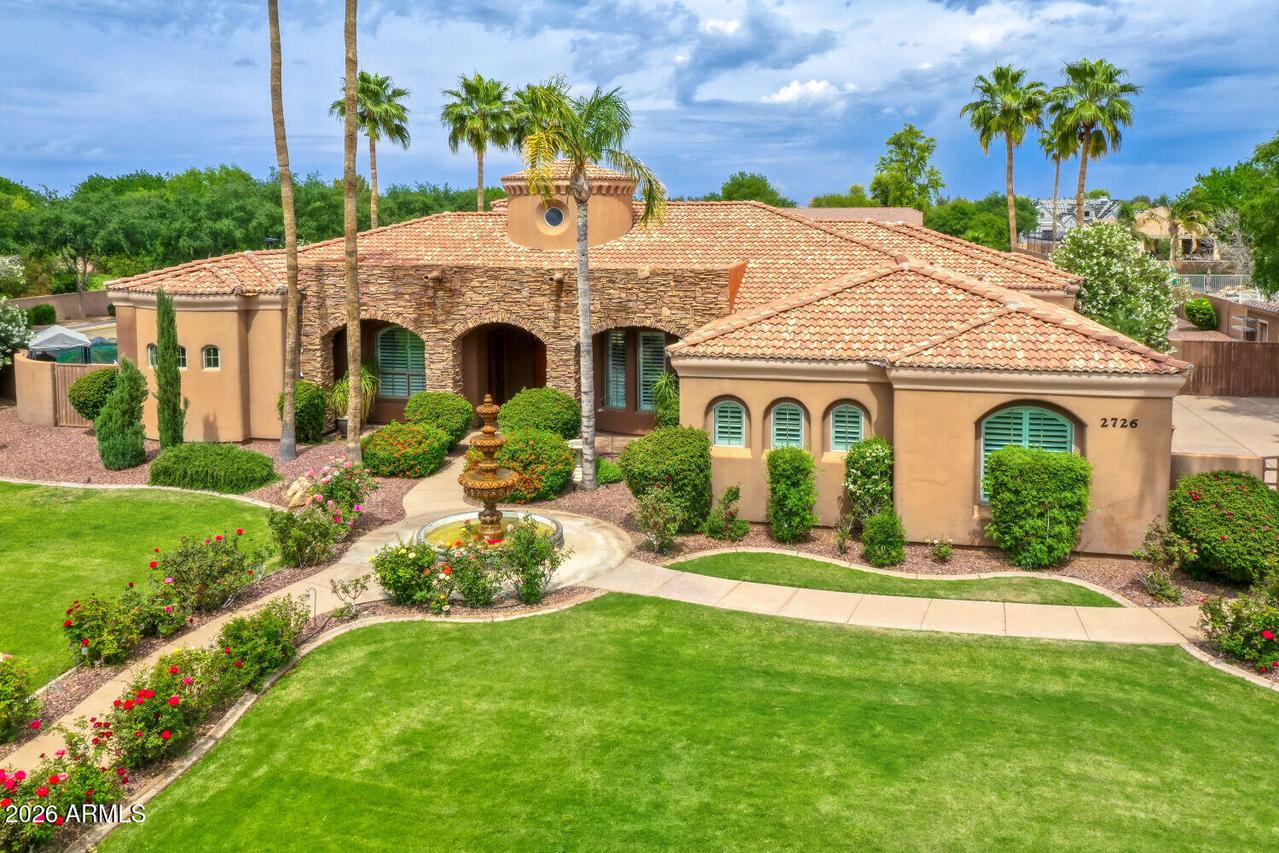 2726 E Via Del Arboles St., Gilbert, AZ 85298